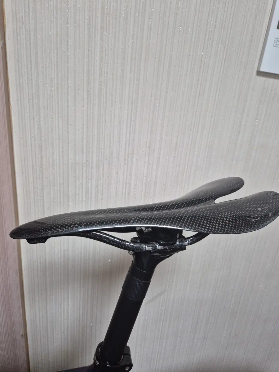 풀카본 안장 개급처