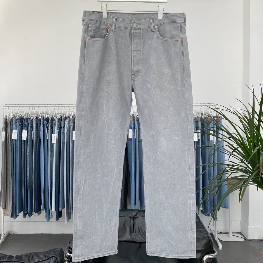 리바이스501 Straight Fit 00s 35사이즈 a6585
