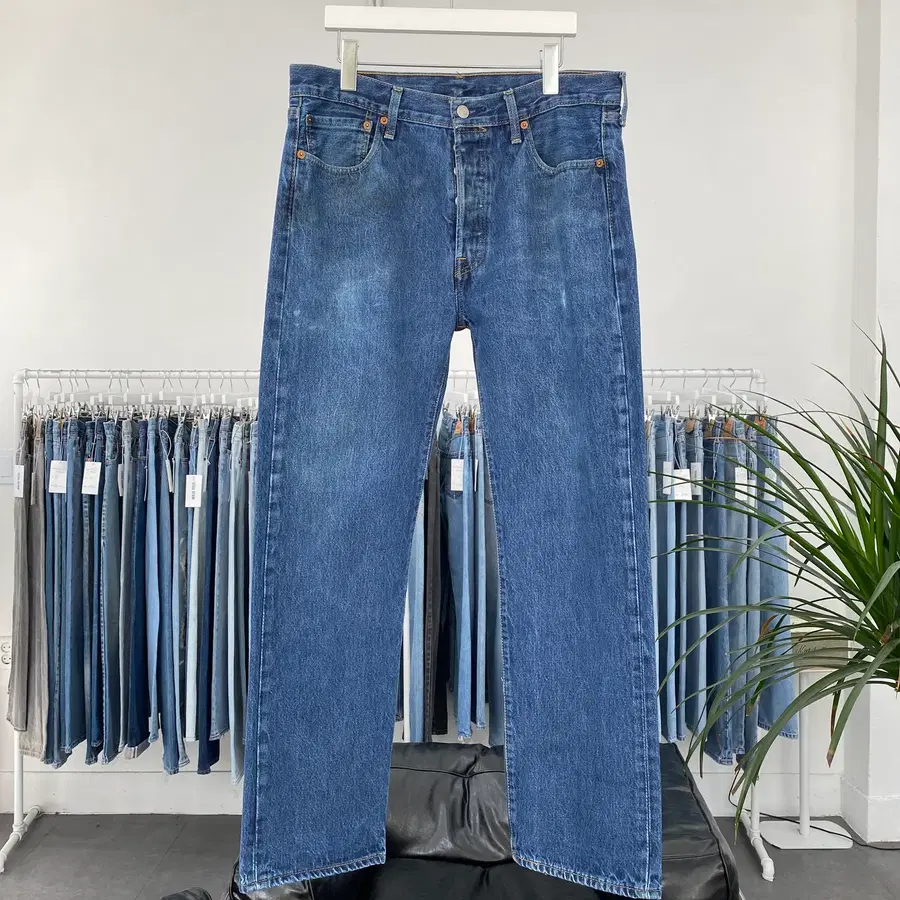 리바이스501 Straight Fit 00s 33사이즈 a6587