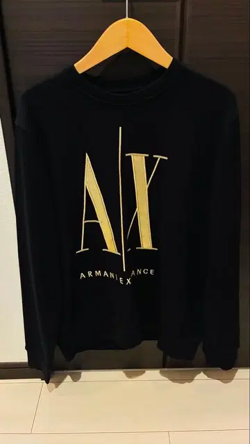 ARMANI EXCHANGE 로고 맨투맨 블랙