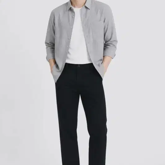 남32/띠어리 블랙 컬러 슬랙스 팬츠