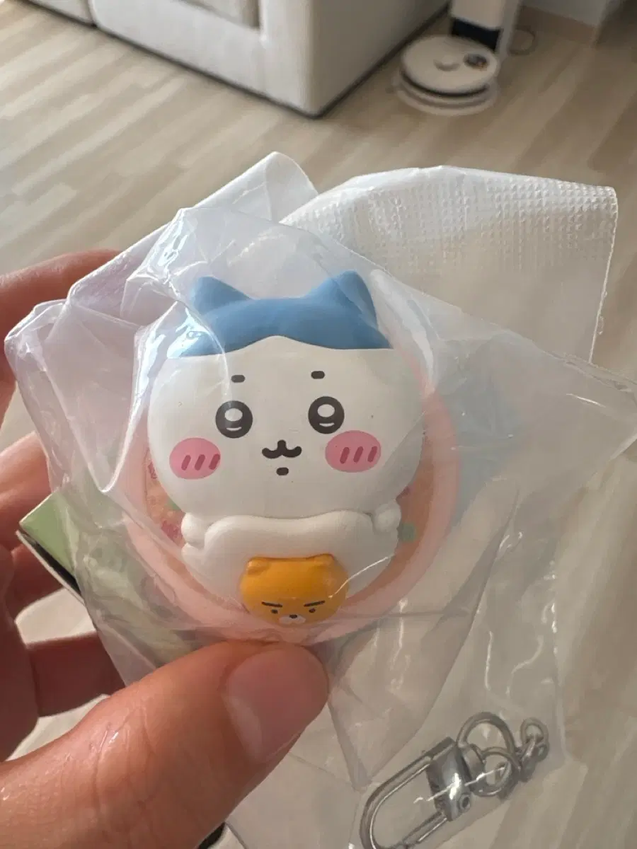 카카오프렌즈 x 먼작귀 콜라보 하치와레