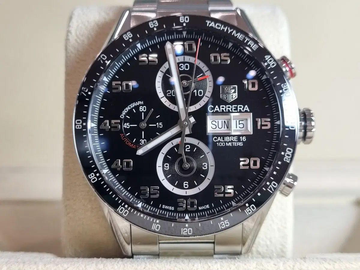 태그호이어 까레라 칼리브16 검판 크로노그래프 43MM