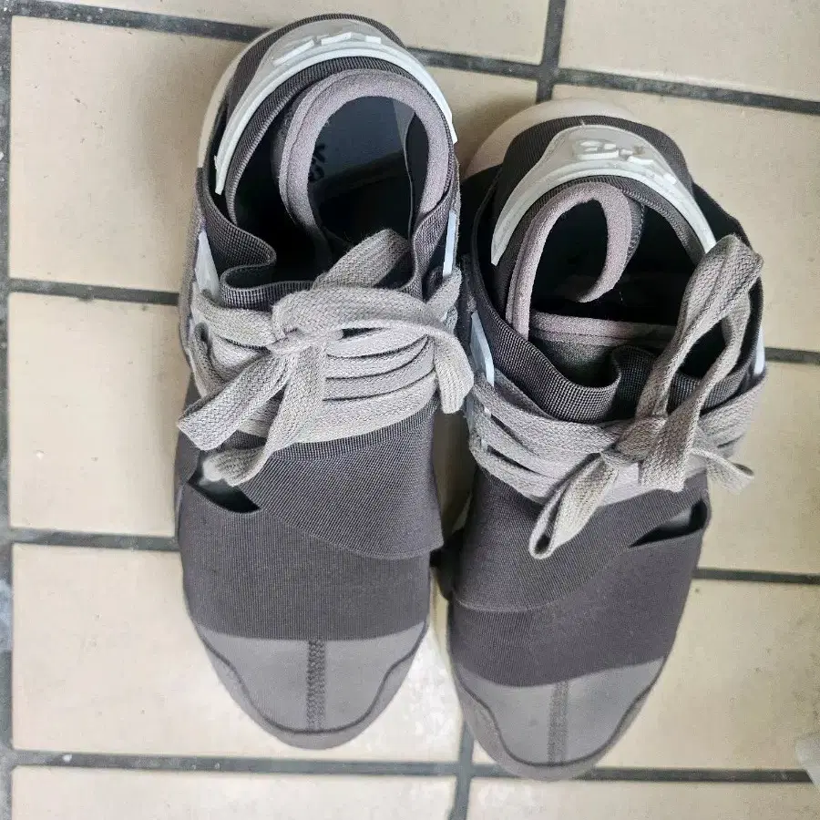 Y-3 스니커즈