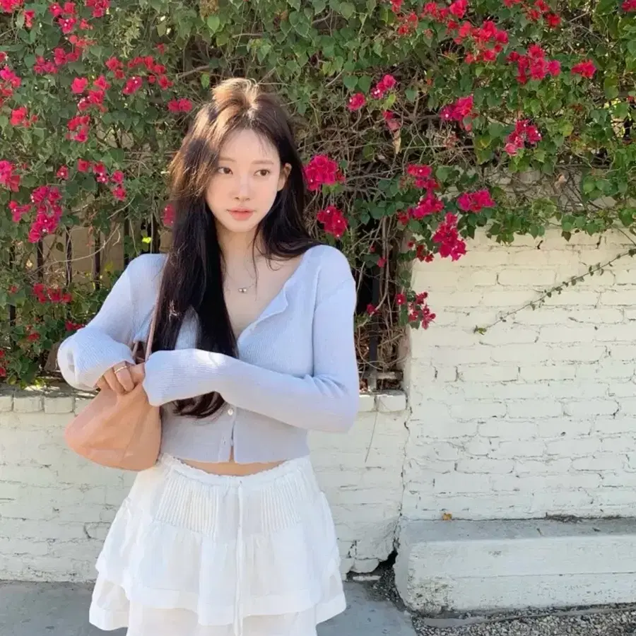 [새상품/택o]샵리즈 베이스 슬림 크롭 가디건 베이비블루