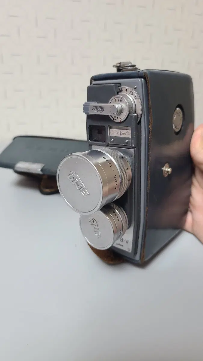 ELMO 8v 8mm 필름 무비 카메라