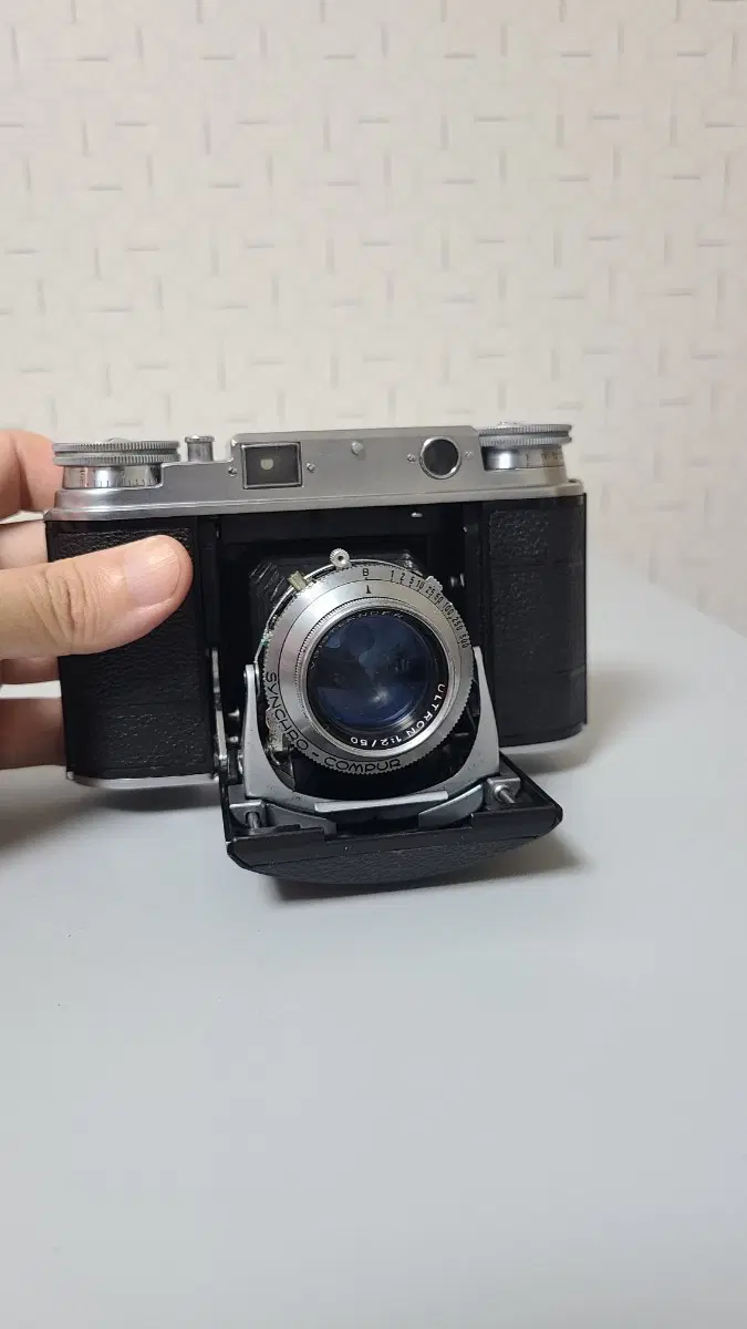 보이그랜더 VITO III 울트론 50mm f/2 (약 15,000대 생산된 희귀 모델)