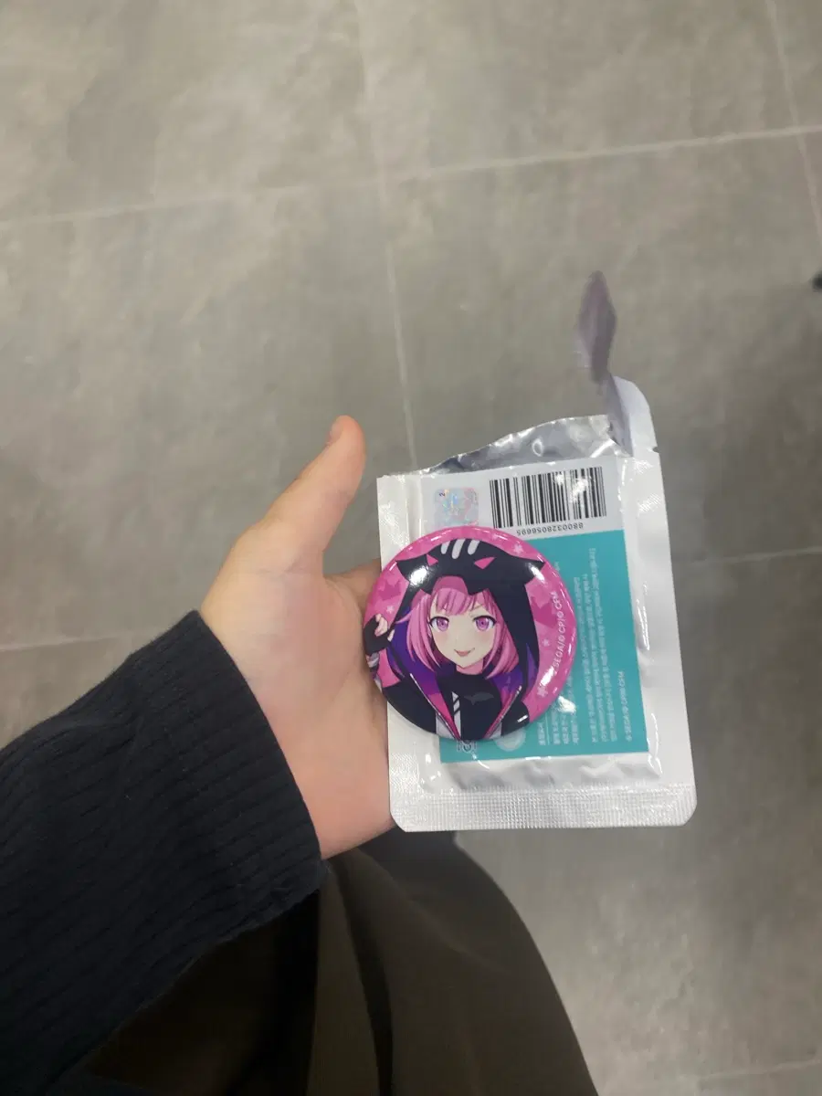 프로젝트세카이 오오토리 에무 캔뱃지