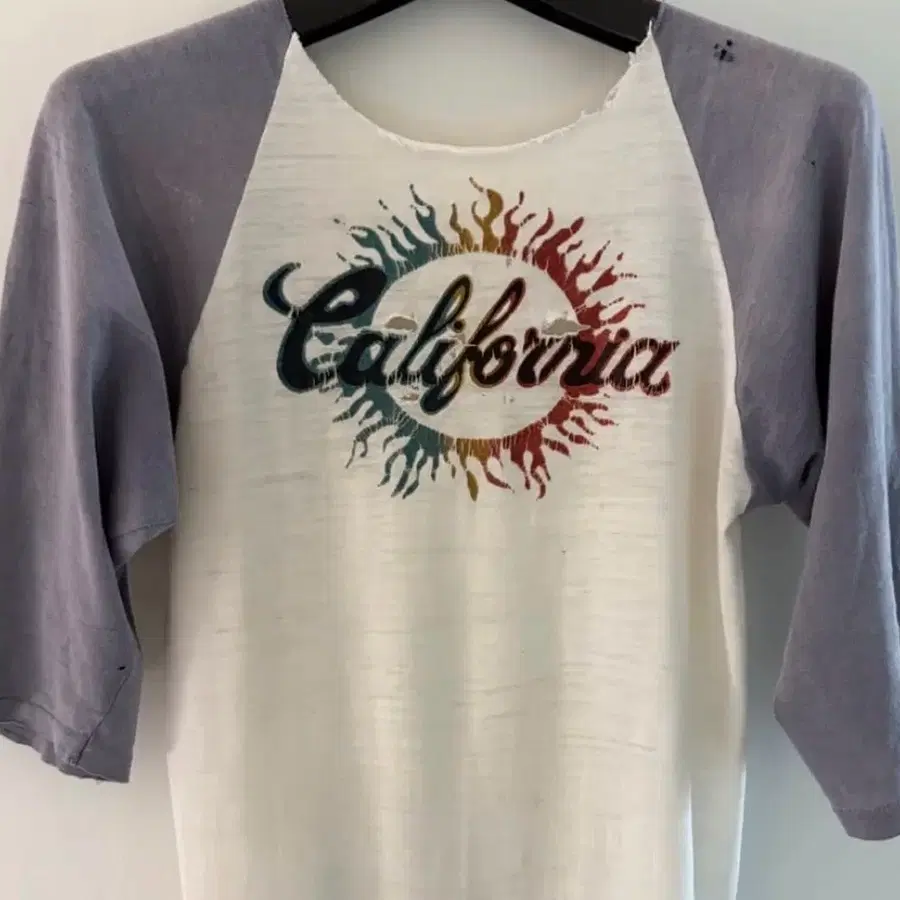 80s Vintage Natural Distressed 3/4 tee