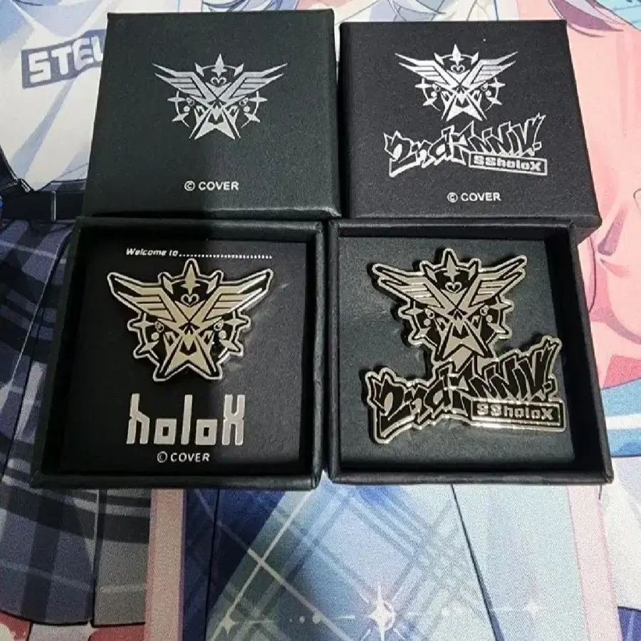 홀로라이브 holox 뱃지 2종 판매합니다.