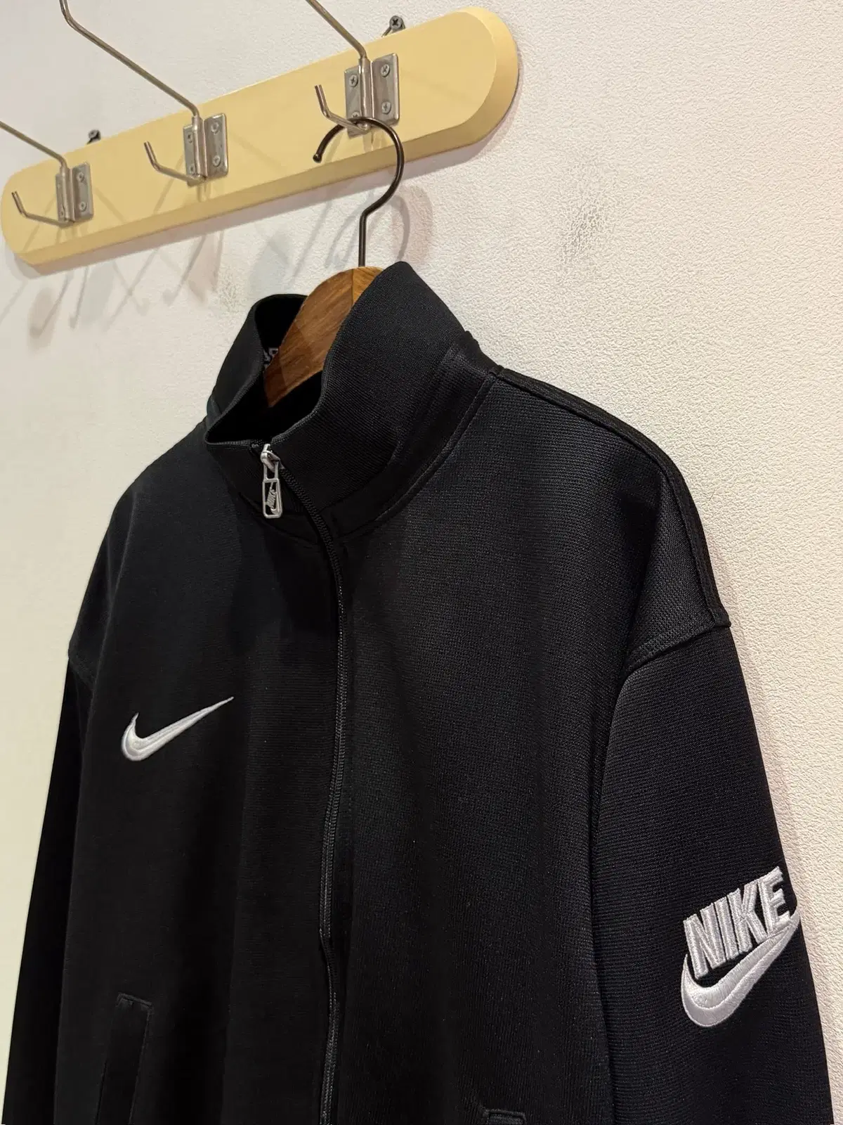 90s NIKE Black Track Jacket