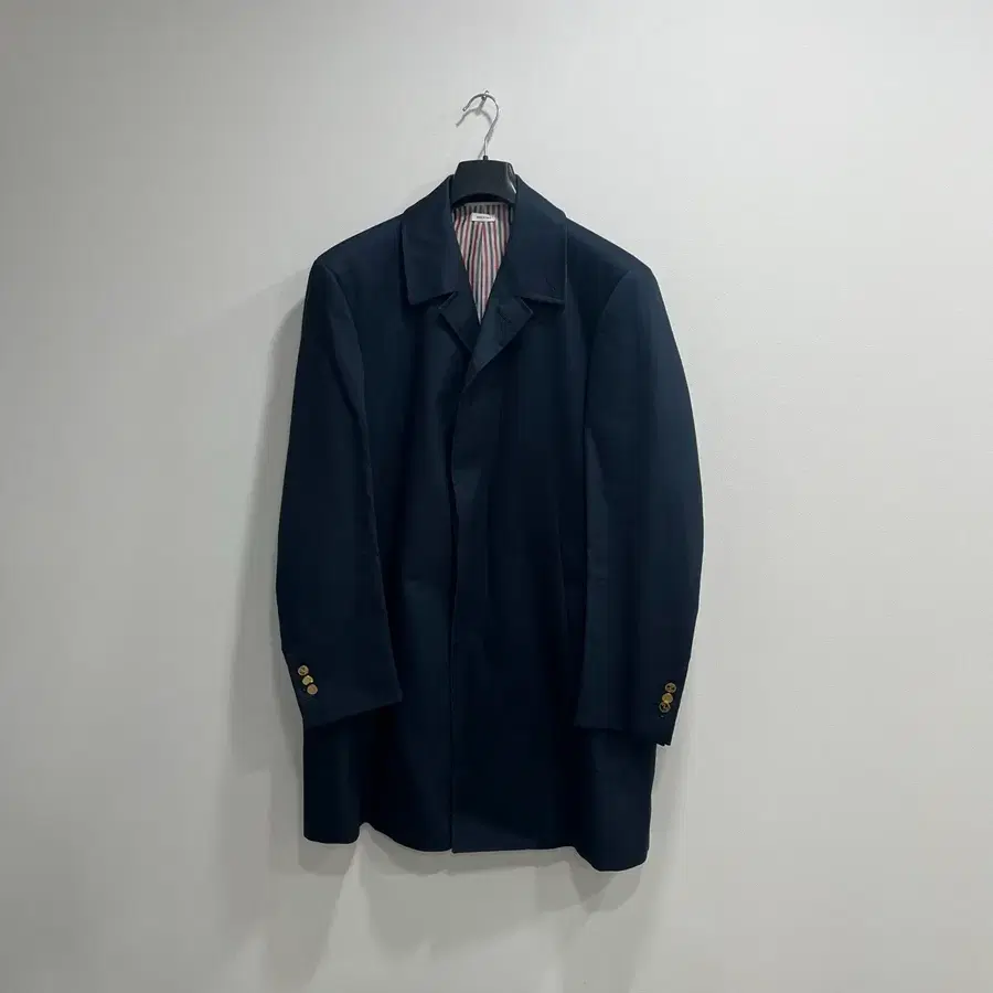 [5SIZE]톰브라운 클래식 맥코트 금장 네이비