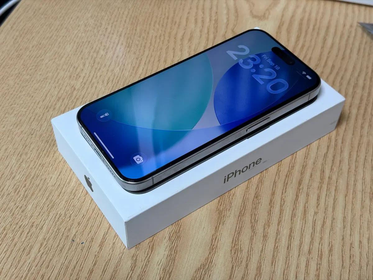 아이폰 15 프로 128GB 내추럴 티타늄