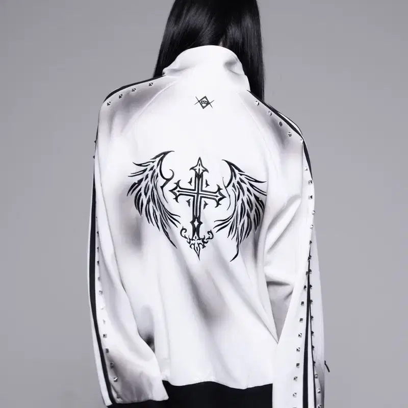 REFLEM 레플렘 스프레이 가공 스터드 라인 트랙 저지 재킷
