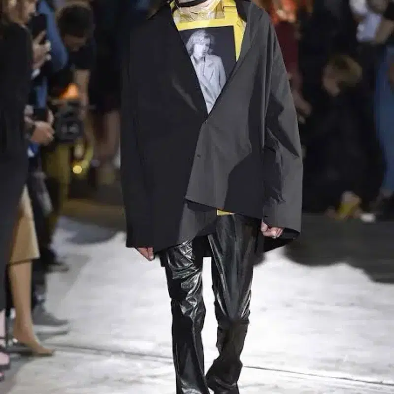 라프시몬스 17ss 페이크레더 팬츠