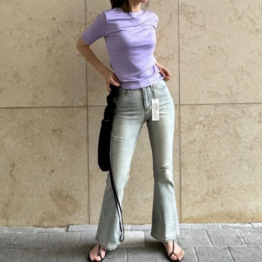 [새상품] 연그레이 부츠컷 데미지 데님 S사이즈