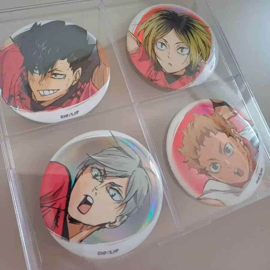 하이큐 네코마 켄마 쿠로오 야쿠 리에프 뱃지 4종+케이스 일괄