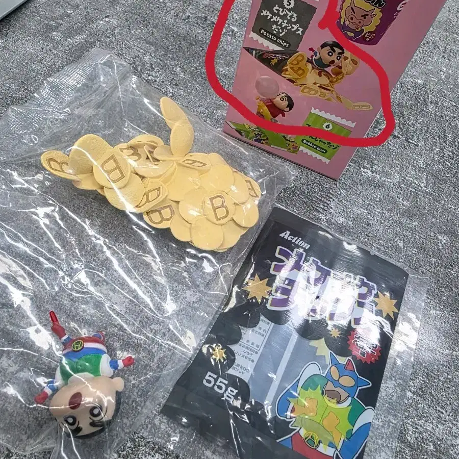 새상품 짱구는 못말려 리멘트 피규어
