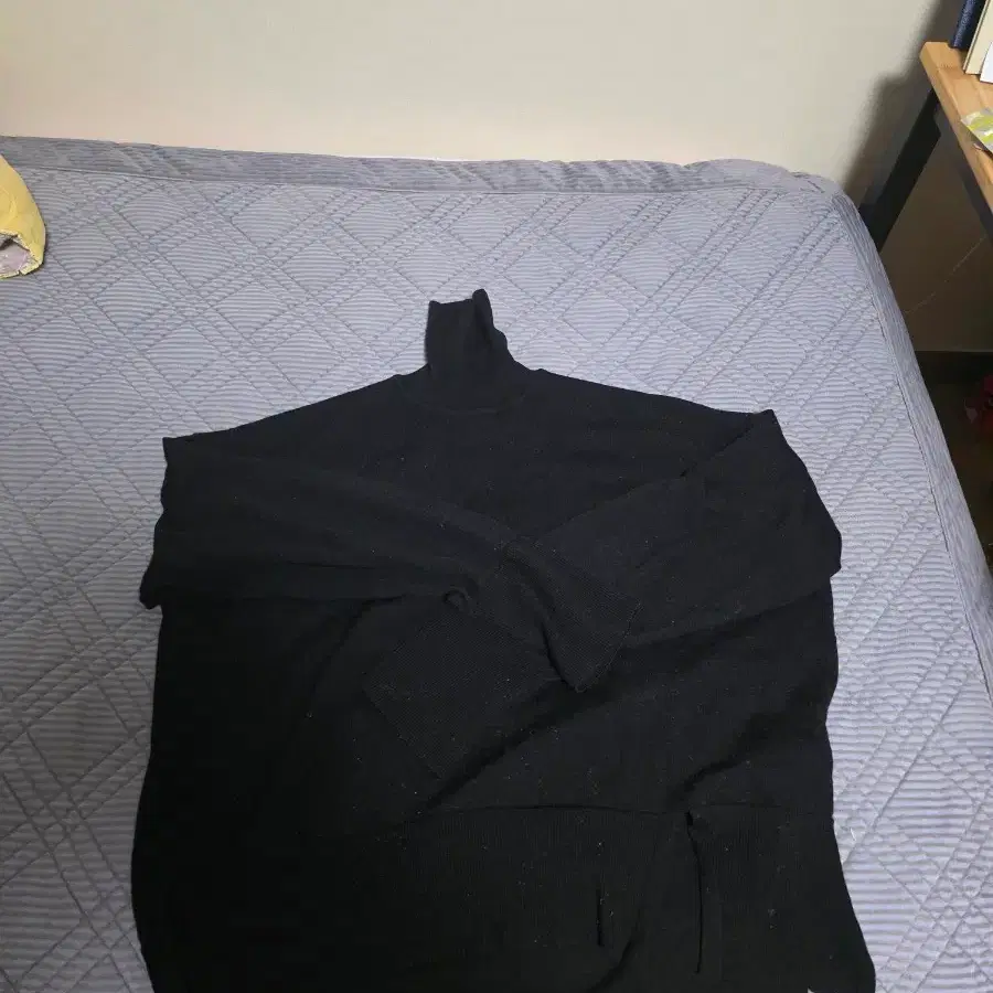 우영미 밑절개 오버핏 터틀넥 46