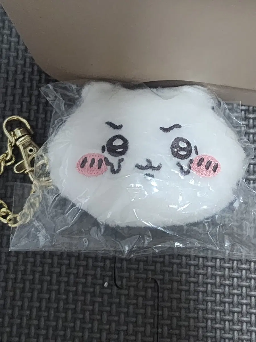 치이카와 우는 얼굴 인형 키링