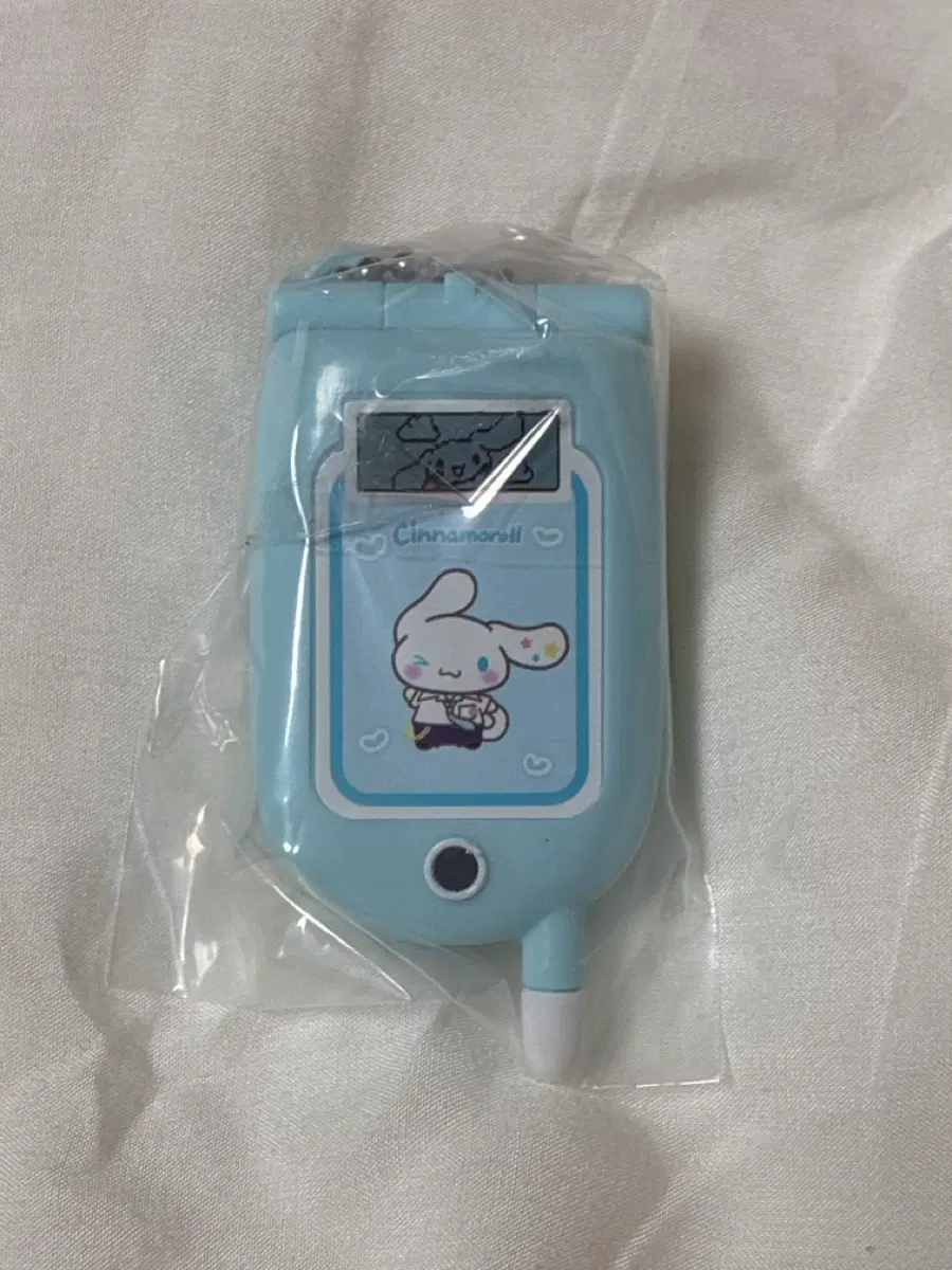 반다이 산리오 피처폰 미러가챠 시나모롤
