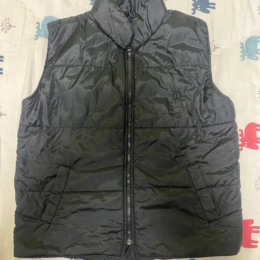 폴로 클럽 블랙 패딩 조끼 XL