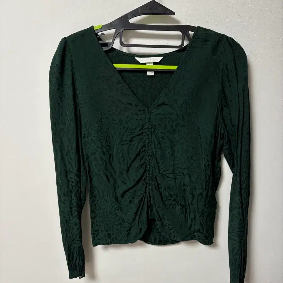 H&M 초록색 호피 블라우스