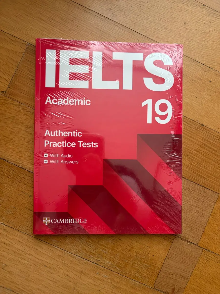 (새상품) Cambridge IELTS 19 Academic 새상품 판매합니다!