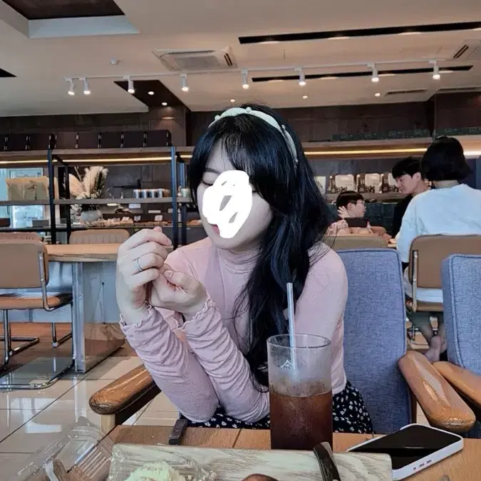 핑크 물결 반목폴라티