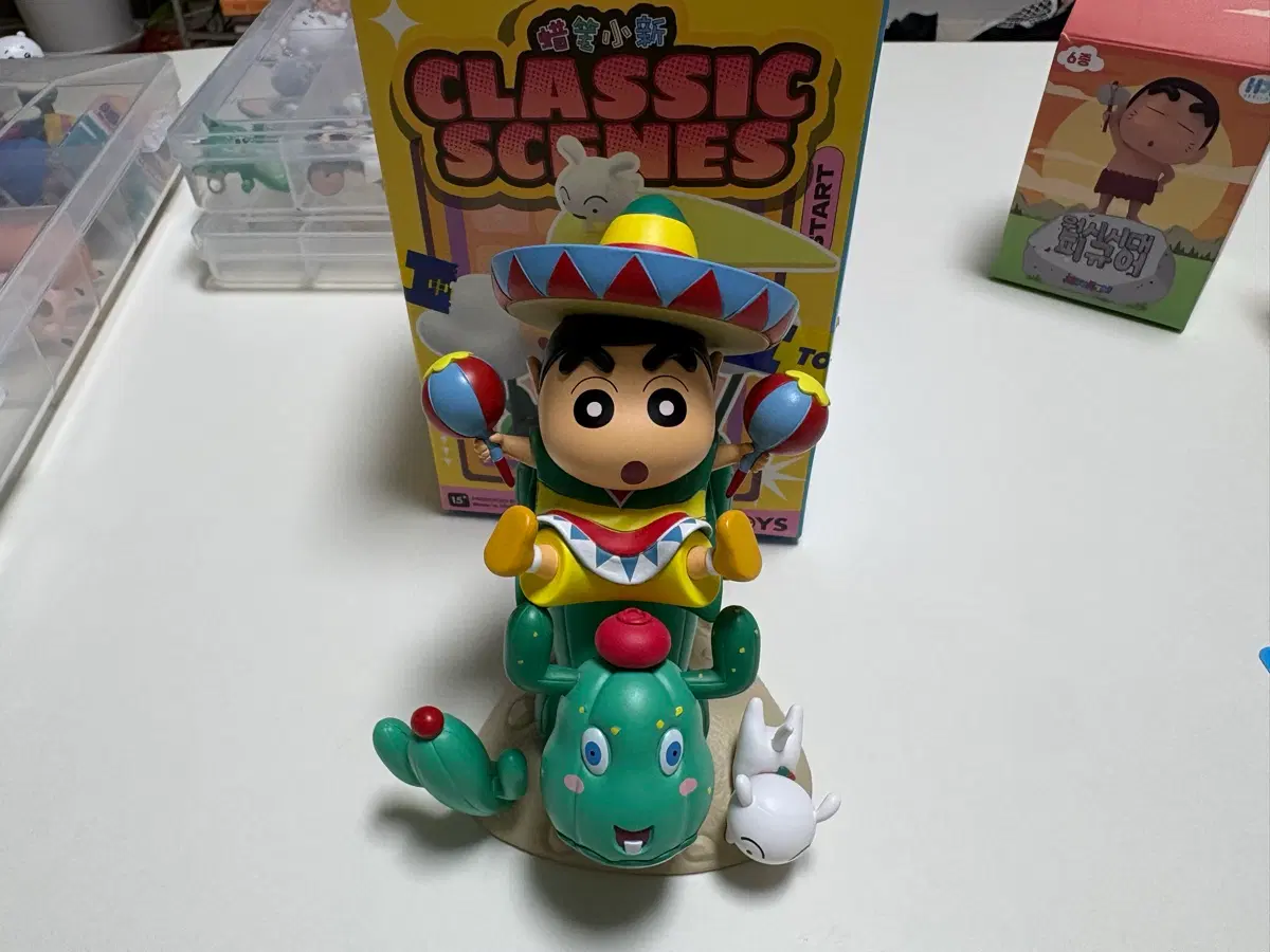 52toys 짱구 클래식 씬 피규어