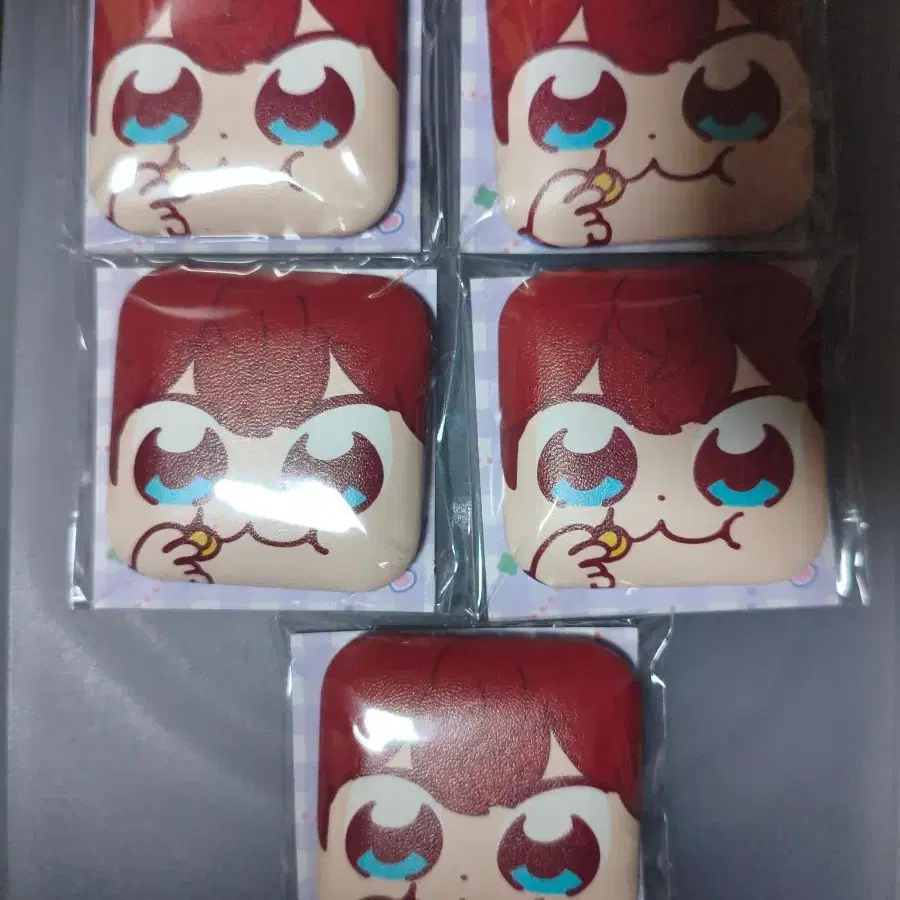 앙스타 부쿠부 히이로 캔뱃지 양도 미개봉