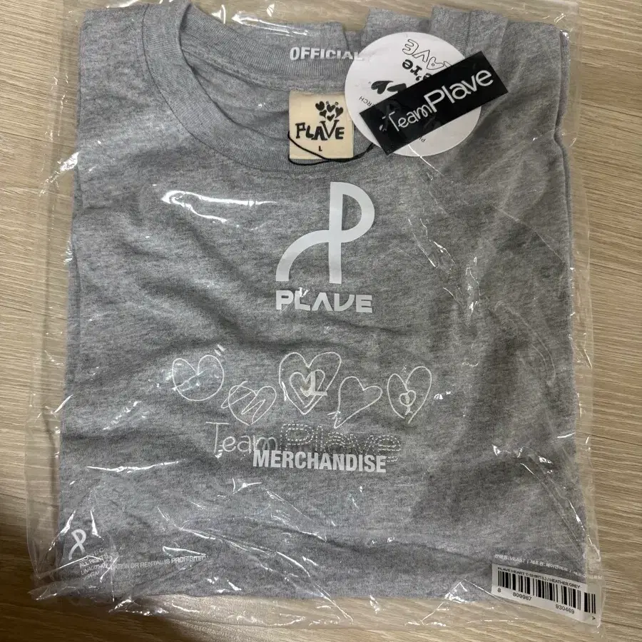 플레이브 하트티셔츠 L 미개봉 PLAVE'S HEART T-SHIRT
