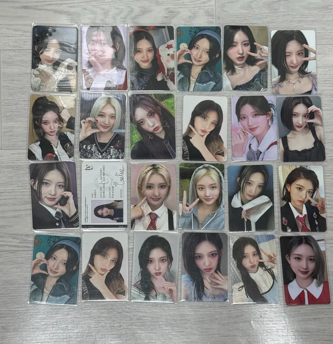 아이브 가을 포카