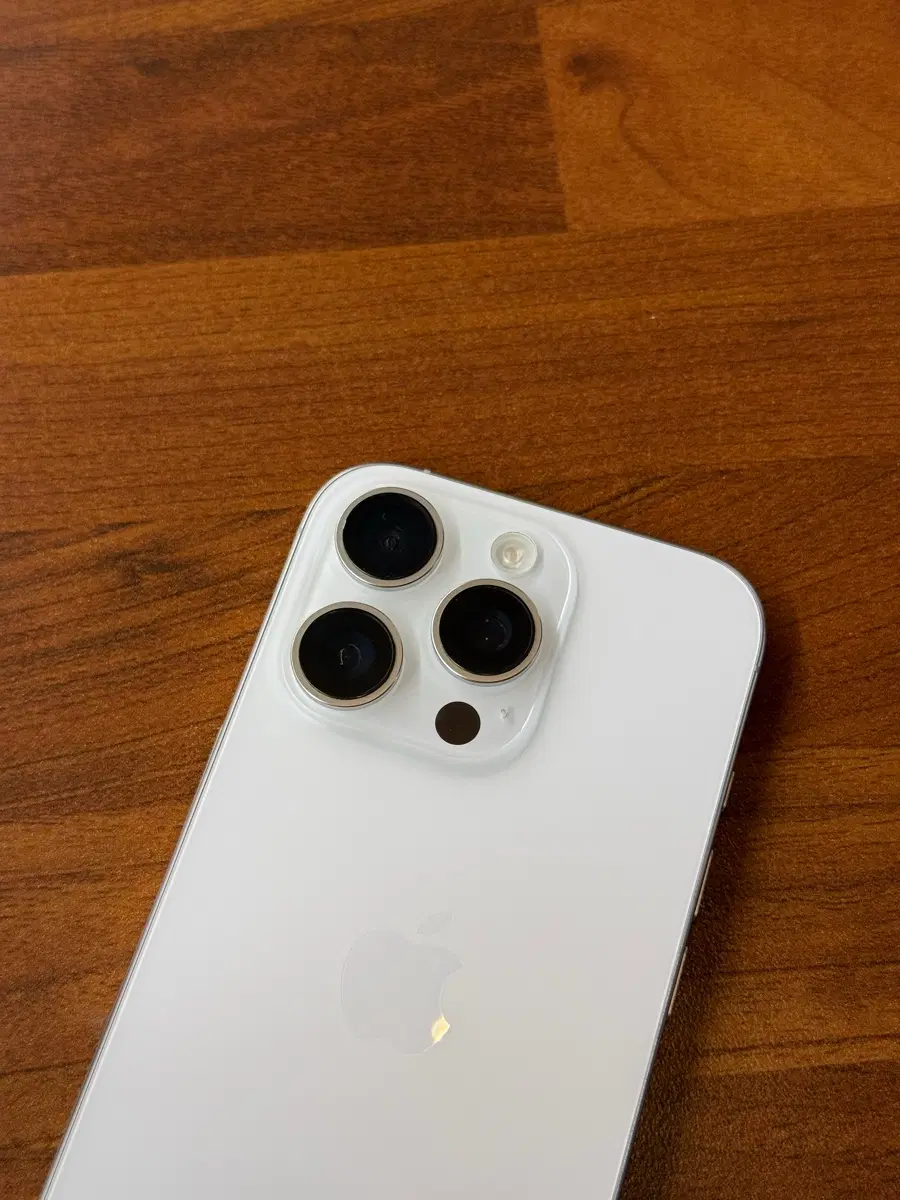 아이폰 16프로 256GB 화이트