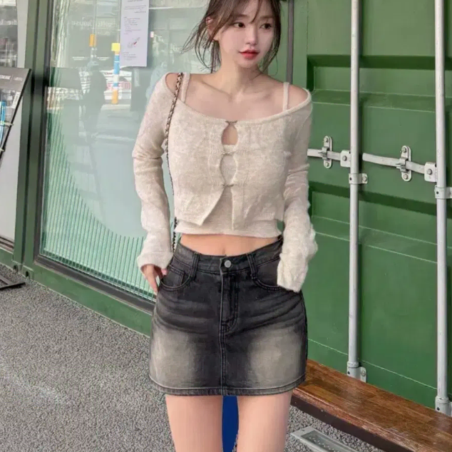 카인다미 흑청 골반뽕 워싱 반 하이웨스트 치마바지 S사이즈