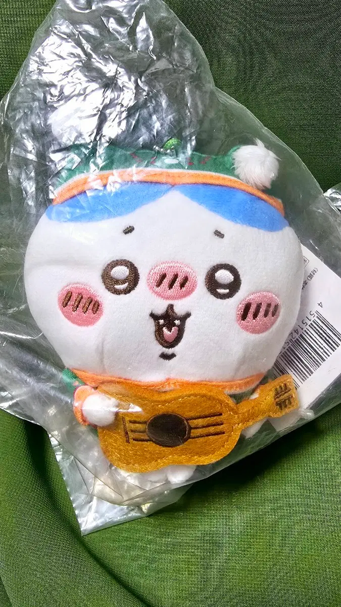 치이카와 애니마이 쿠지 d상 하치와레 인형, 먼작귀