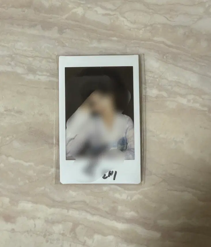 권은비 사인폴라 양도 팬싸 당첨 폴라로이드 싸인