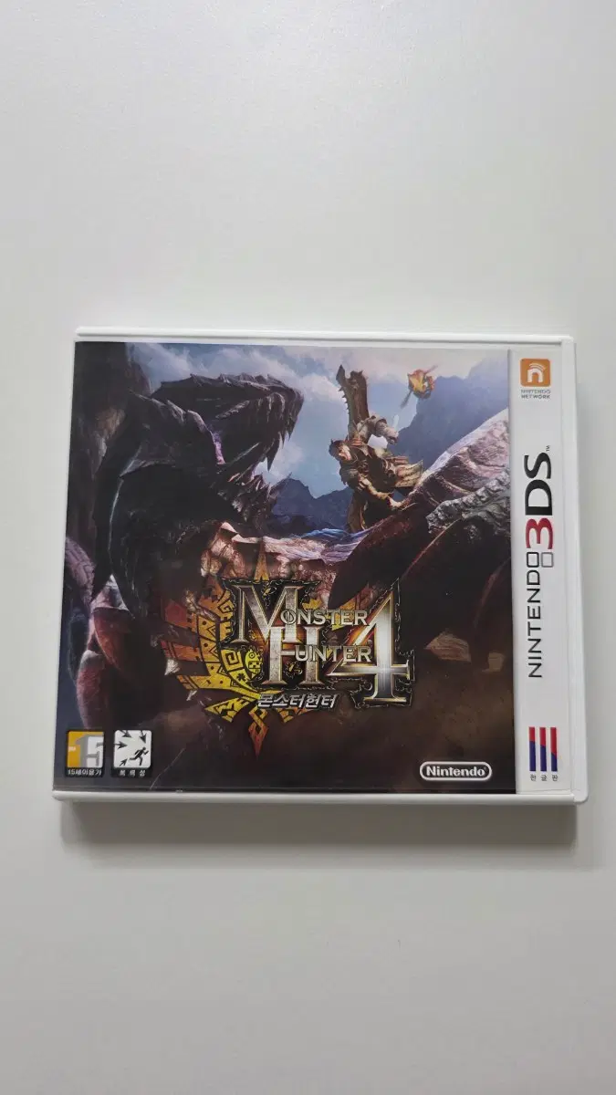 [3DS] 닌텐도3DS "몬스터헌터4" 판매합니다.