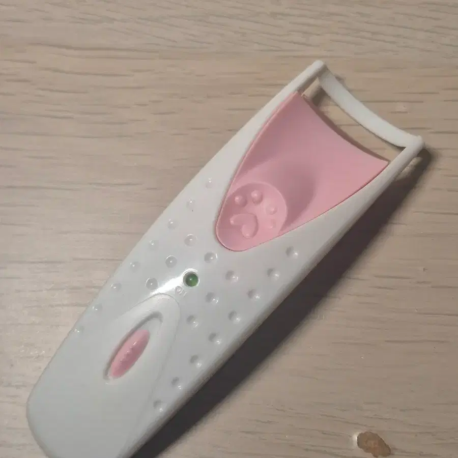 히팅 뷰러 건전지 포함