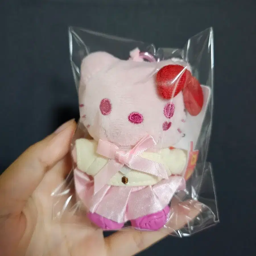 헬로키티 인형 핑크 키링