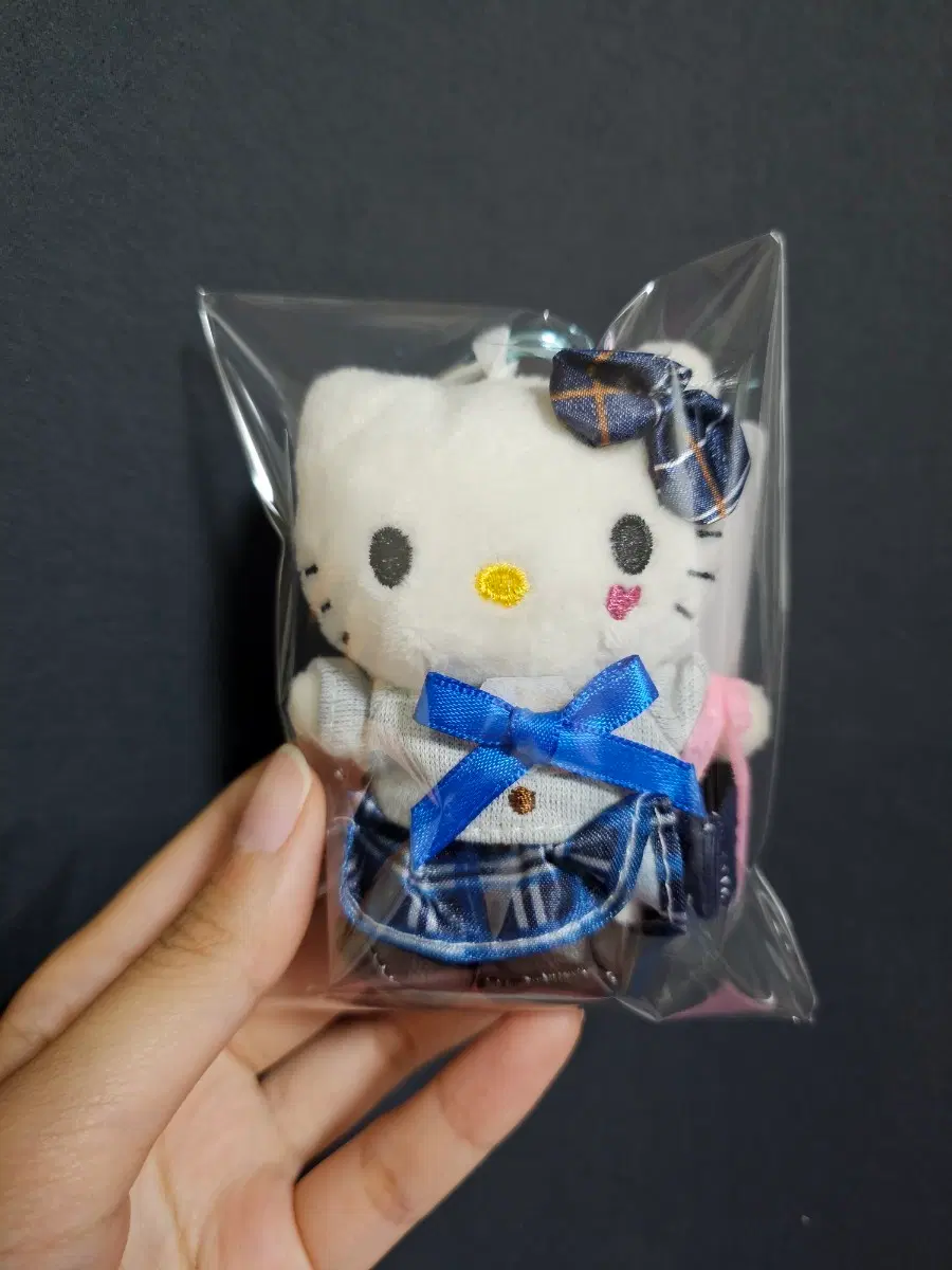 헬로키티 인형 키링