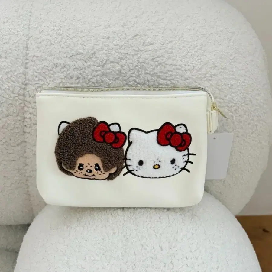 몬치치 레자 파우치