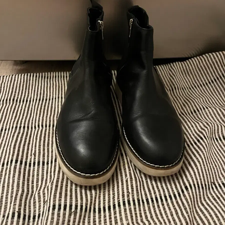희귀매물) WOOD WOOD Connor Boots 우드우드 부츠 eu40