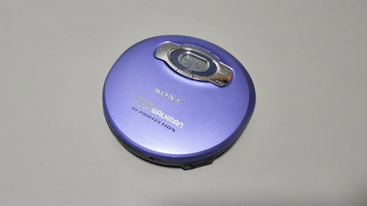 SONY CD player Walkman D-E660 릴리슈슈 시디피