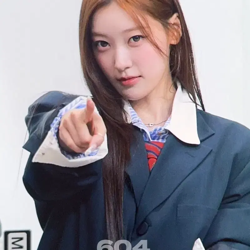 아르테미스 ARTMS 최리 Choerry 싸폴 사인 폴라로이드