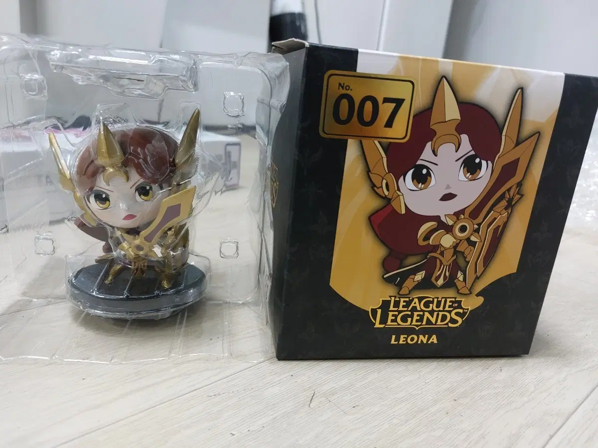 리그 오브 레전드 레오나 피규어