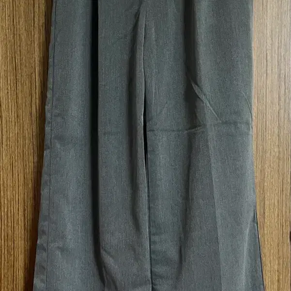 데일리쥬 원턱 슬랙스 그레이