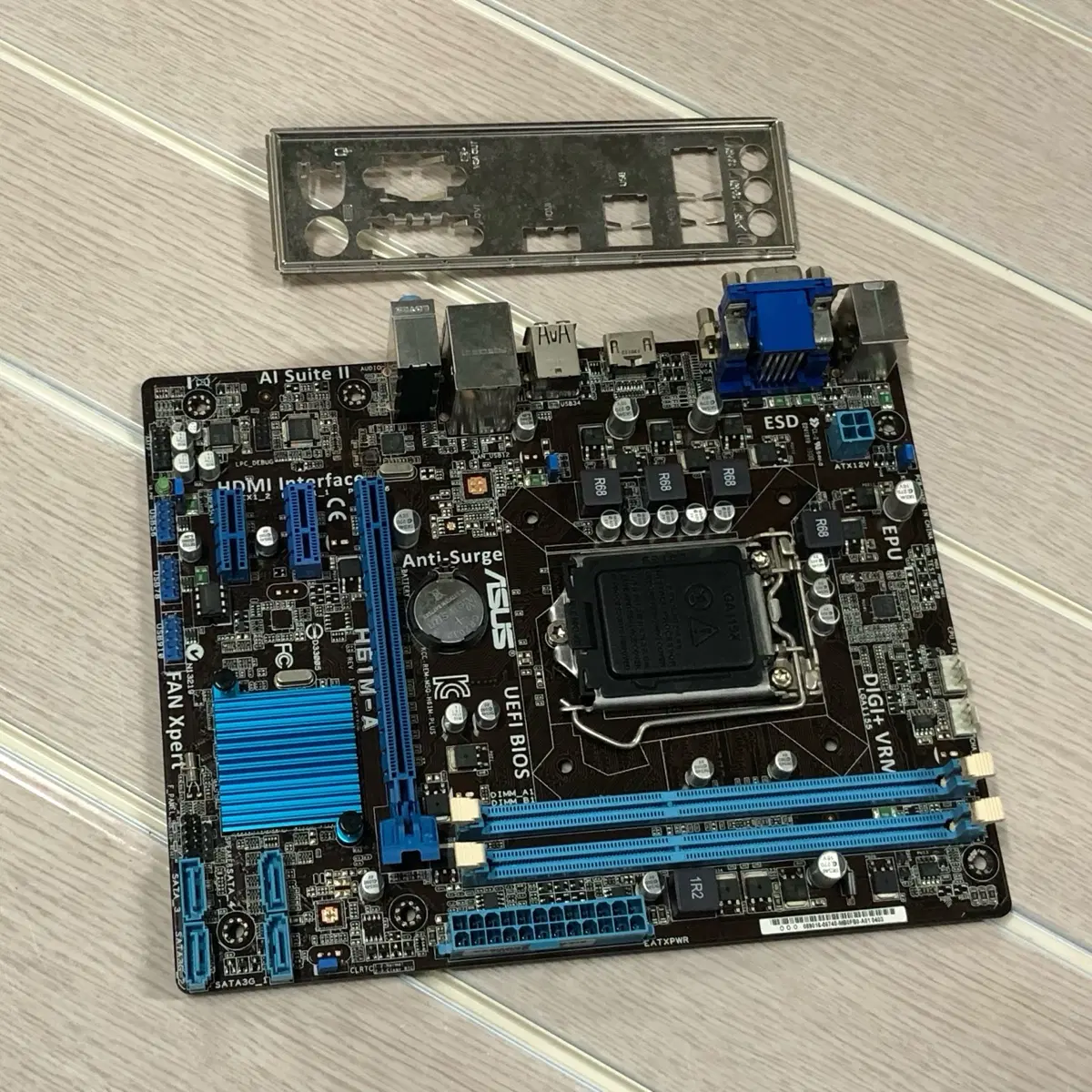 인텔 2세대/3세대 CPU용 메인보드 ASUS H61M-A