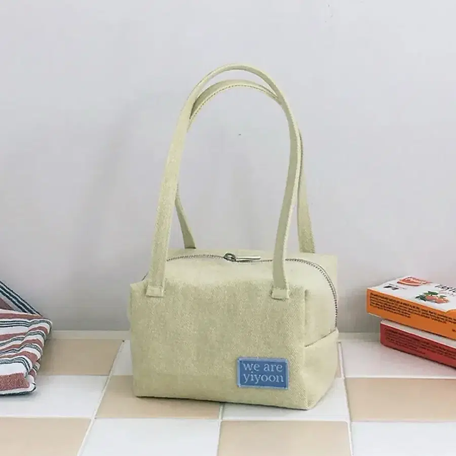 [위아이윤] Handy pouch (Melon)