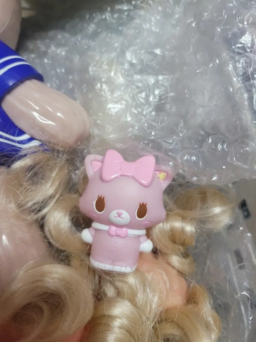핑크색 고양이 인형 산리오